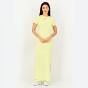 019C // NWT Nike Women's Icon Clash Maxi Shirtdress // M